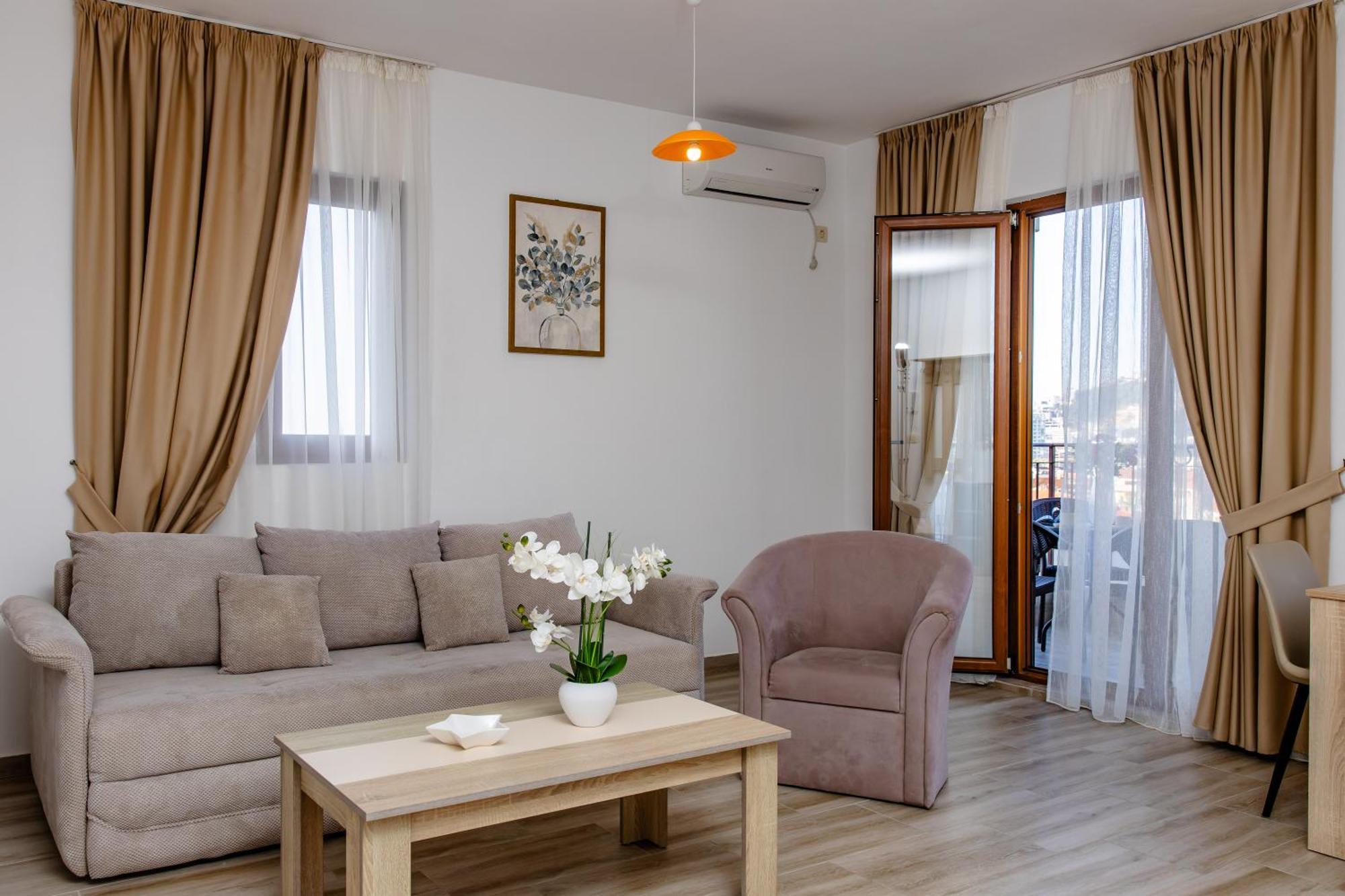 Arvala Apartments ブドヴァ エクステリア 写真