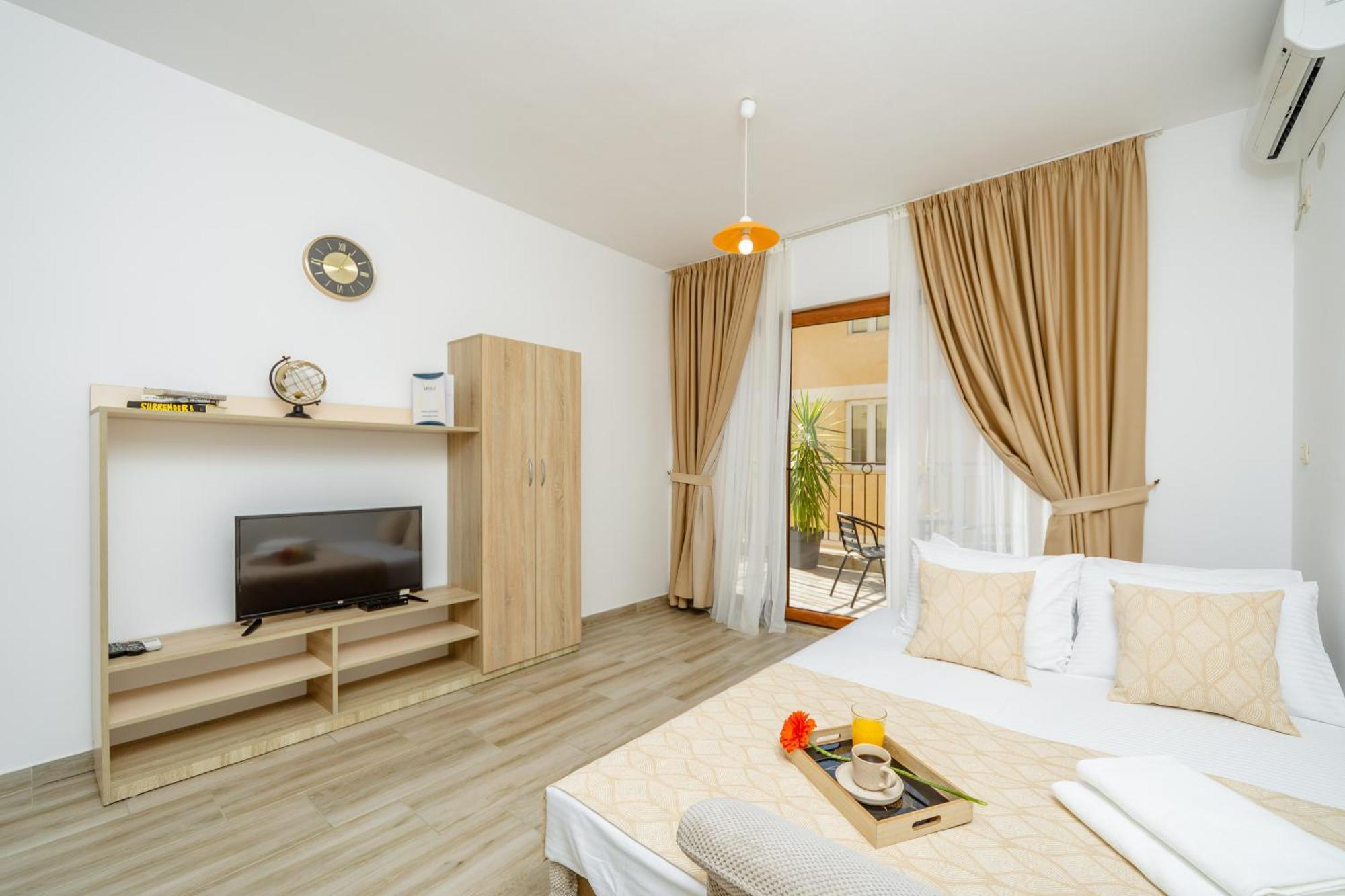 Arvala Apartments ブドヴァ エクステリア 写真
